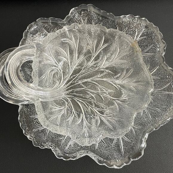 Vintage Indiana Glass Clear Pebble Leaf Nappy Bowl w/ Handle EUC‎ - Picture 7 of 7